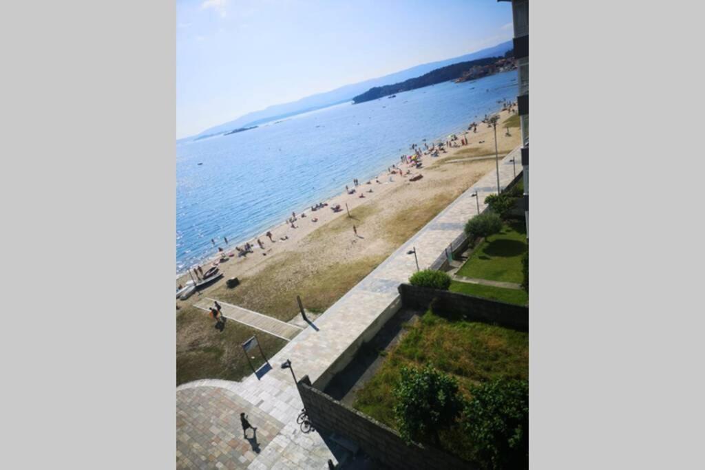 Precioso Apartamento En Primera Linea De Playa Vilagarcia de Arousa Dış mekan fotoğraf